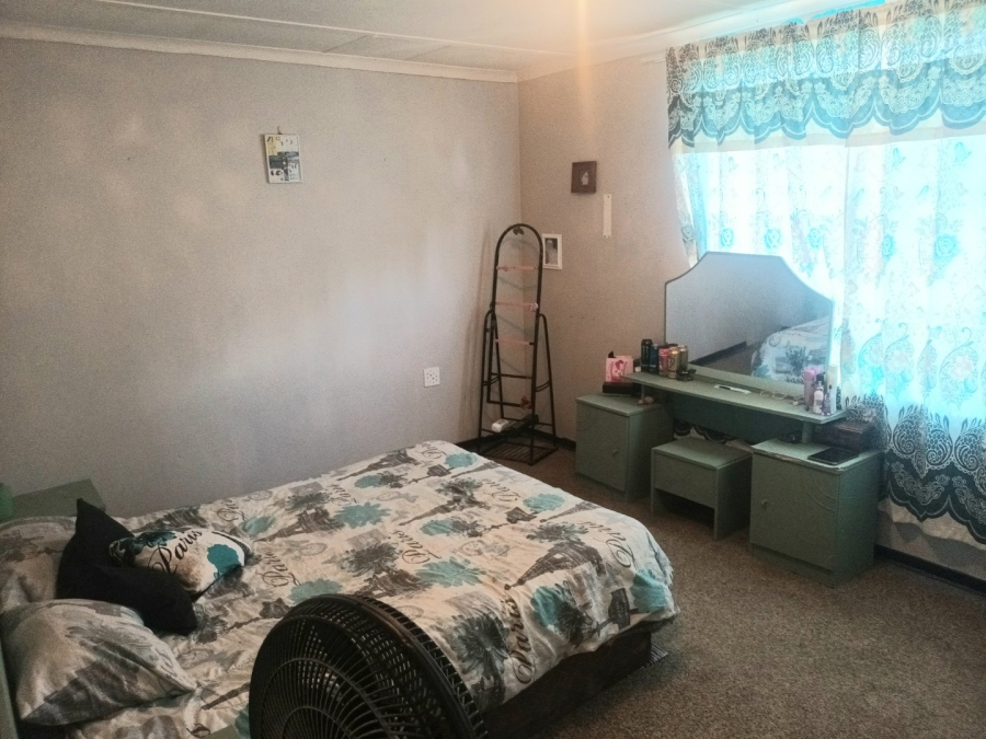 4 Bedroom Property for Sale in Hennenman Free State